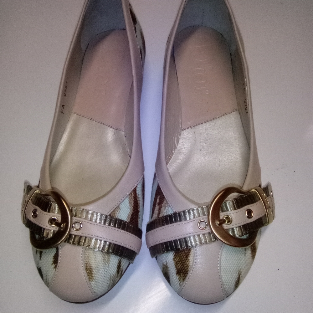 Dior flats